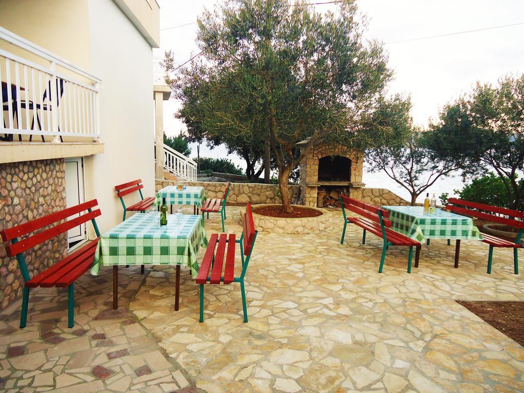 Apartments Loncar Veliki Drvenik Dış mekan fotoğraf