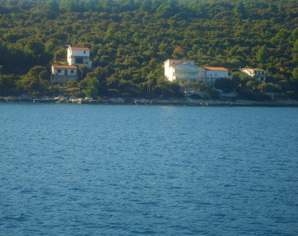 Apartments Loncar Veliki Drvenik Dış mekan fotoğraf